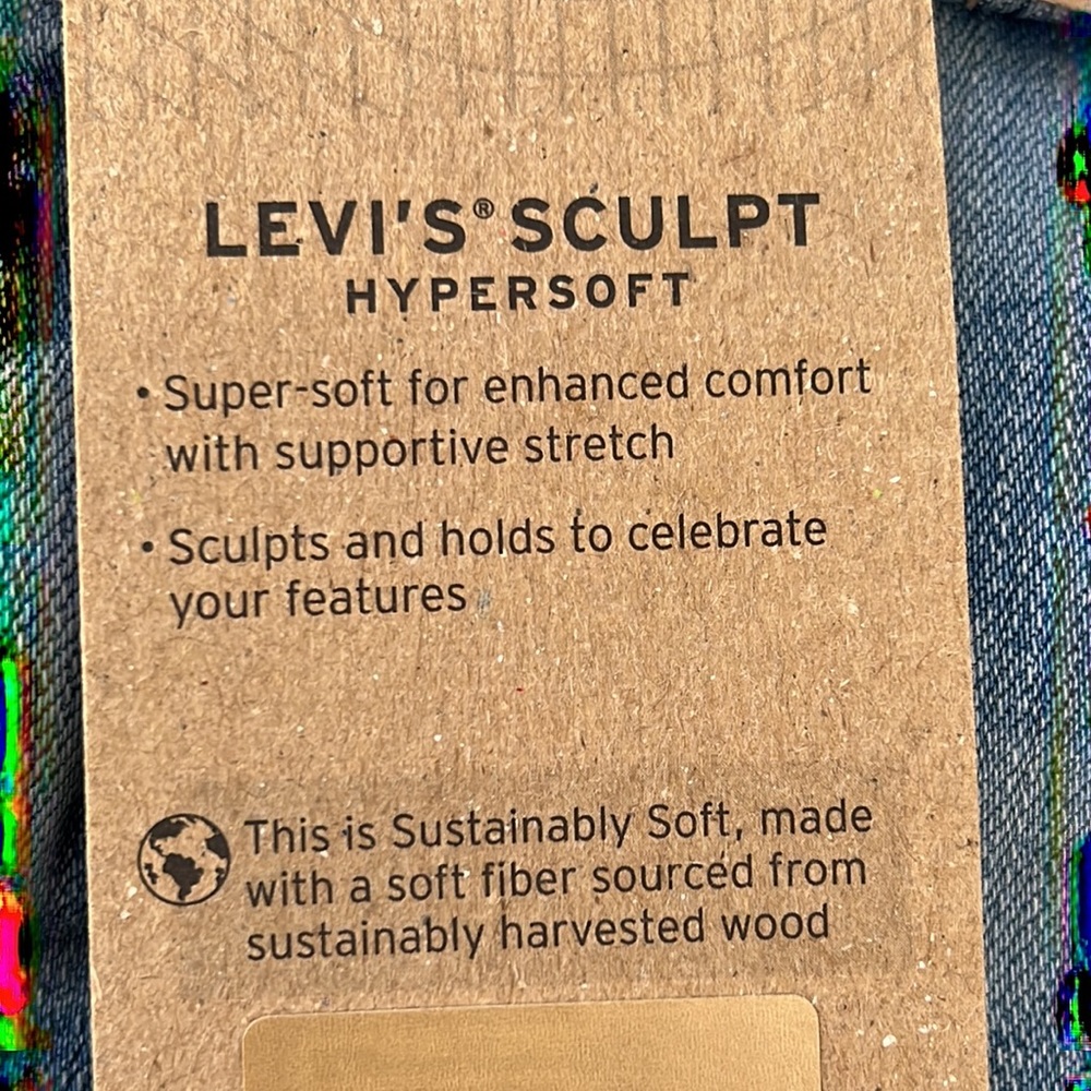 Levi’s Mid- Length Shorts- Slate Daisy/Light Wash - Picture 8 of 8